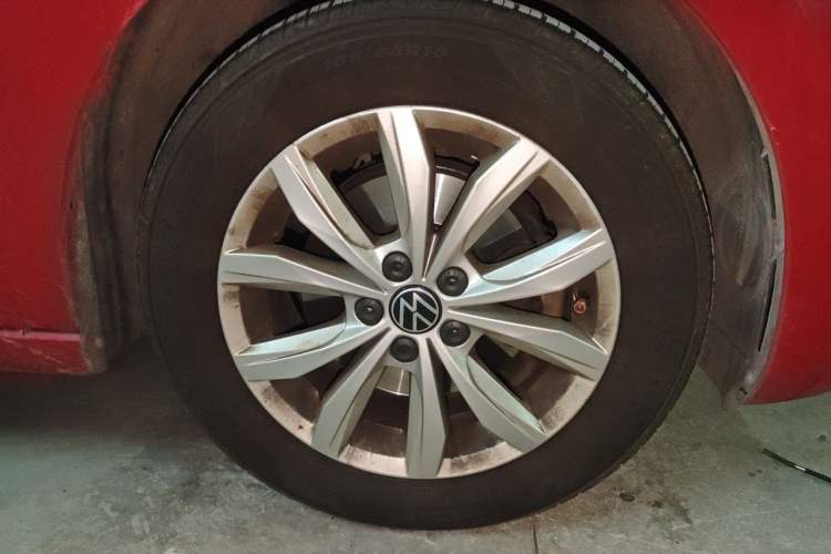 Used Volkswagen Polo 2021 Plus 1.5L Automatic Colorful Tech Edition Right Front Wheel Hub