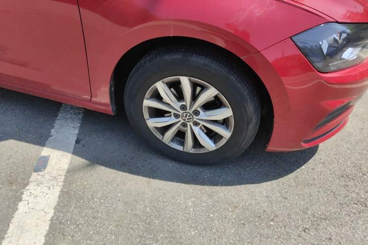 Used Volkswagen Polo 2021 Plus 1.5L Automatic Colorful Tech Edition Right Front Wheel Hub