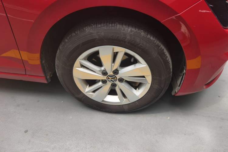 Used Volkswagen Polo 2021 Plus 1.5L Automatic Panoramic Enjoyment Edition Right Front Wheel Hub