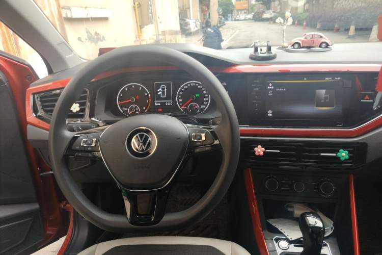Used Volkswagen Polo 2021 Plus 1.5L Automatic Colorful Tech Edition Steering Wheel