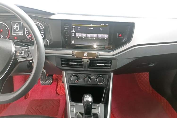 Used Volkswagen Polo 2021 Plus 1.5L Automatic Panoramic Enjoyment Edition Audio And AC Panel