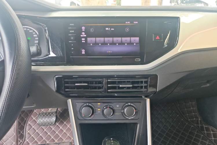 Used Volkswagen Polo 2021 Plus 1.5L Automatic Colorful Tech Edition Audio And AC Panel