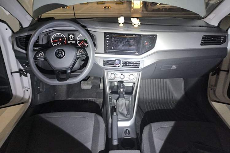 Used Volkswagen Polo 2021 Plus 1.5L Automatic Panoramic Enjoyment Edition Center Console