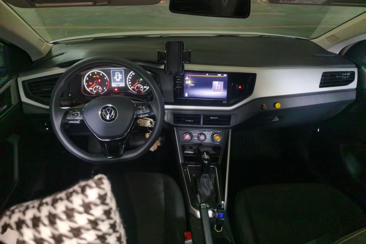 Used Volkswagen Polo 2021 Plus 1.5L Automatic Panoramic Enjoyment Edition Center Console