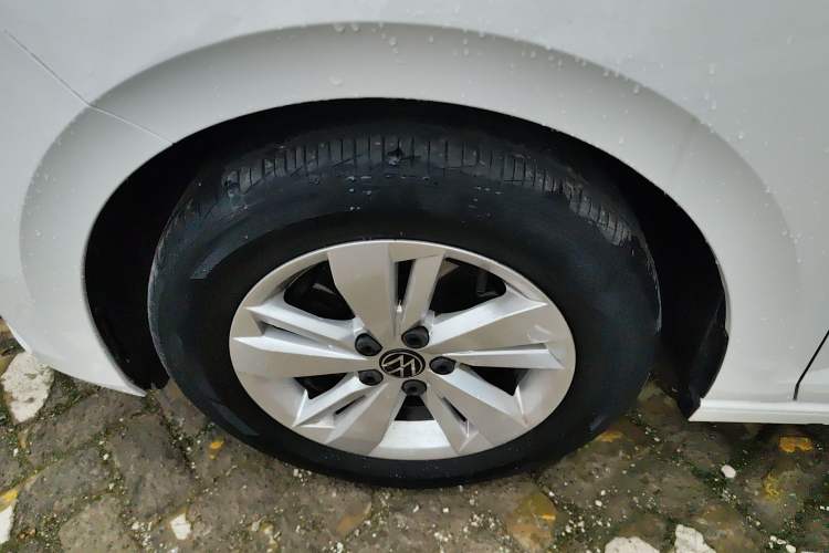 Used Volkswagen Polo 2021 Plus 1.5L Automatic Panoramic Enjoyment Edition Exterior 4