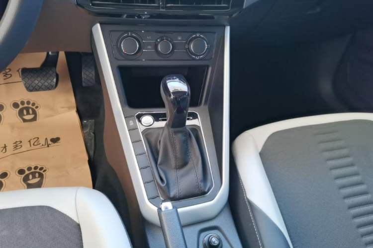 Used Volkswagen Polo 2021 Plus 1.5L Automatic Colorful Tech Edition Gear Lever