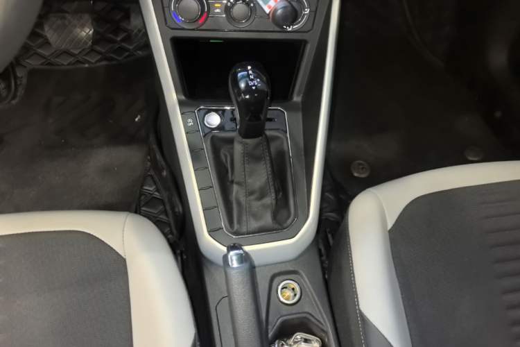 Used Volkswagen Polo 2021 Plus 1.5L Automatic Colorful Tech Edition Gear Lever