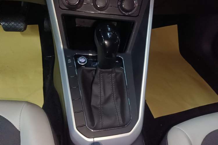 Used Volkswagen Polo 2021 Plus 1.5L Automatic Colorful Tech Edition Gear Lever