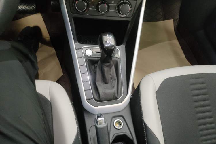 Used Volkswagen Polo 2021 Plus 1.5L Automatic Colorful Tech Edition Gear Lever