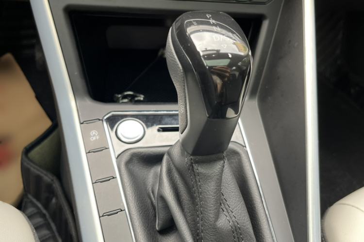 Used Volkswagen Polo 2021 Plus 1.5L Automatic Colorful Tech Edition Gear Lever