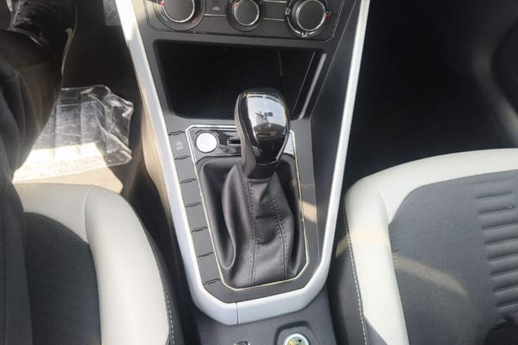 Used Volkswagen Polo 2021 Plus 1.5L Automatic Colorful Tech Edition Gear Lever
