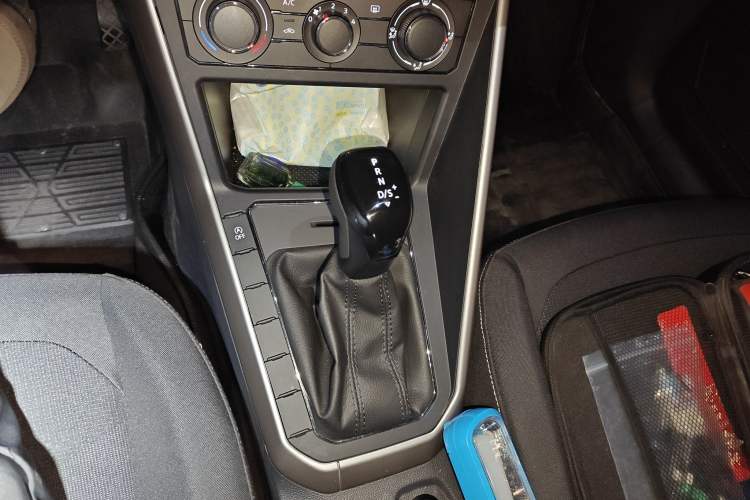 Used Volkswagen Polo 2021 Plus 1.5L Automatic Panoramic Enjoyment Edition Gear Lever
