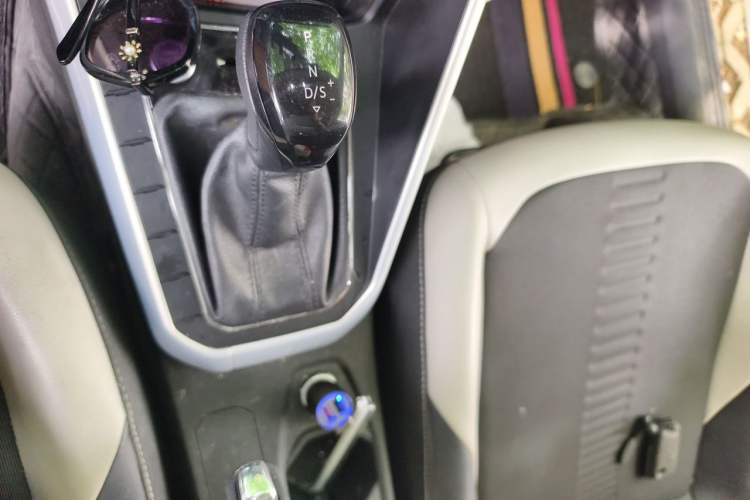 Used Volkswagen Polo 2021 Plus 1.5L Automatic Colorful Tech Edition Gear Lever