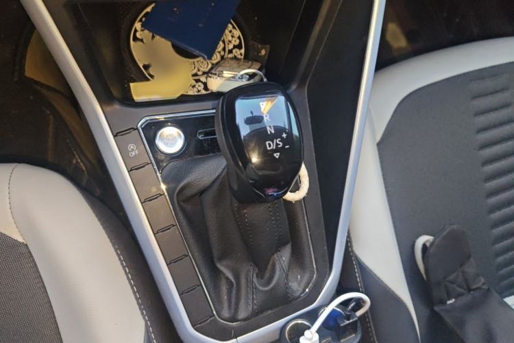 Used Volkswagen Polo 2021 Plus 1.5L Automatic Colorful Tech Edition Gear Lever