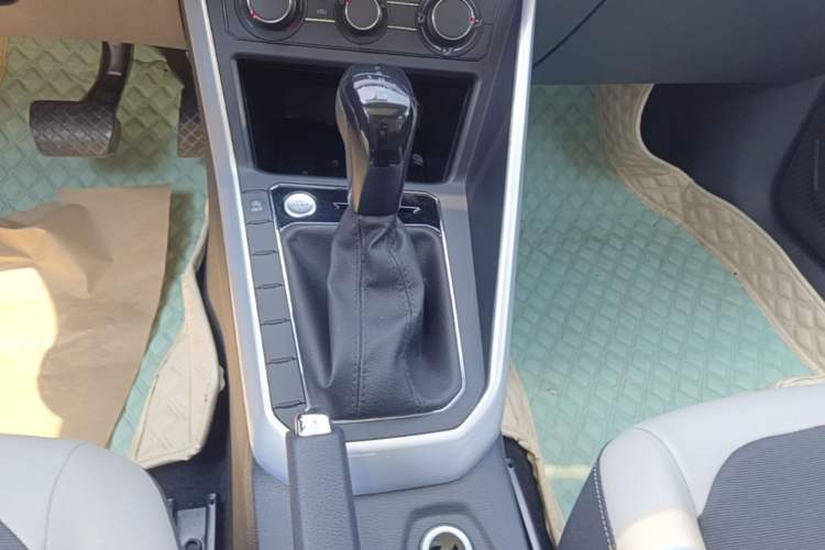Used Volkswagen Polo 2021 Plus 1.5L Automatic Colorful Tech Edition Gear Lever