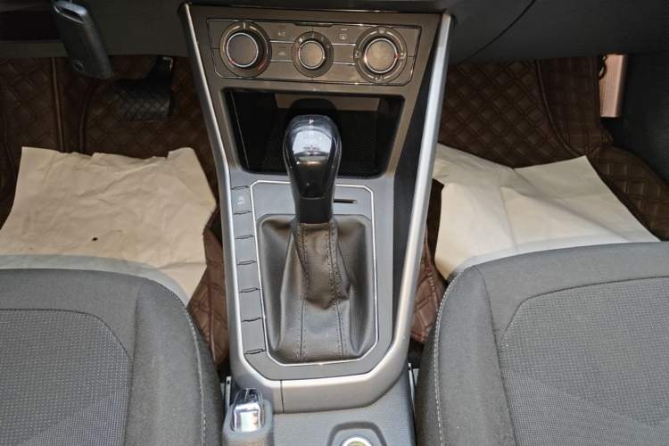 Used Volkswagen Polo 2021 Plus 1.5L Automatic Panoramic Enjoyment Edition Gear Lever