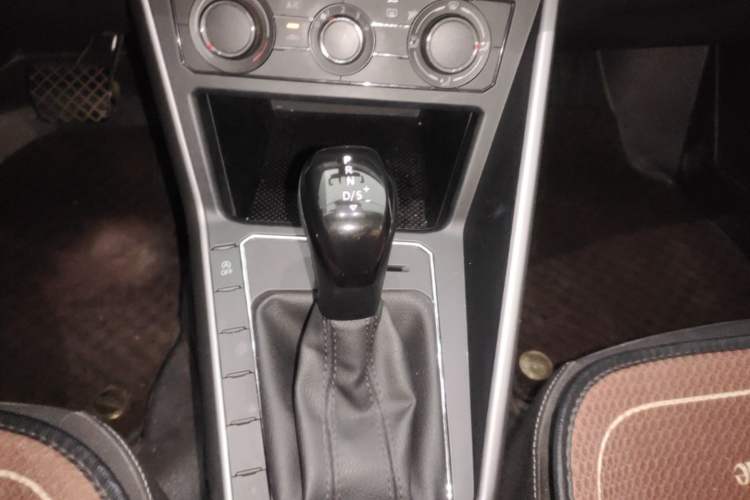 Used Volkswagen Polo 2021 Plus 1.5L Automatic Panoramic Enjoyment Edition Gear Lever