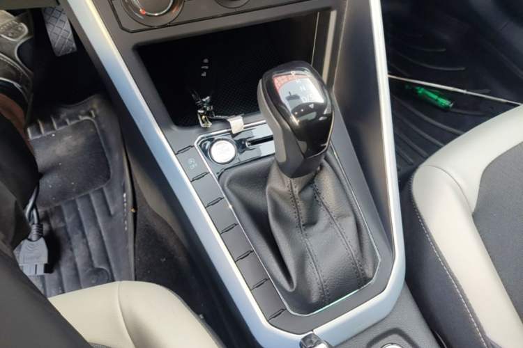 Used Volkswagen Polo 2021 Plus 1.5L Automatic Colorful Tech Edition Gear Lever