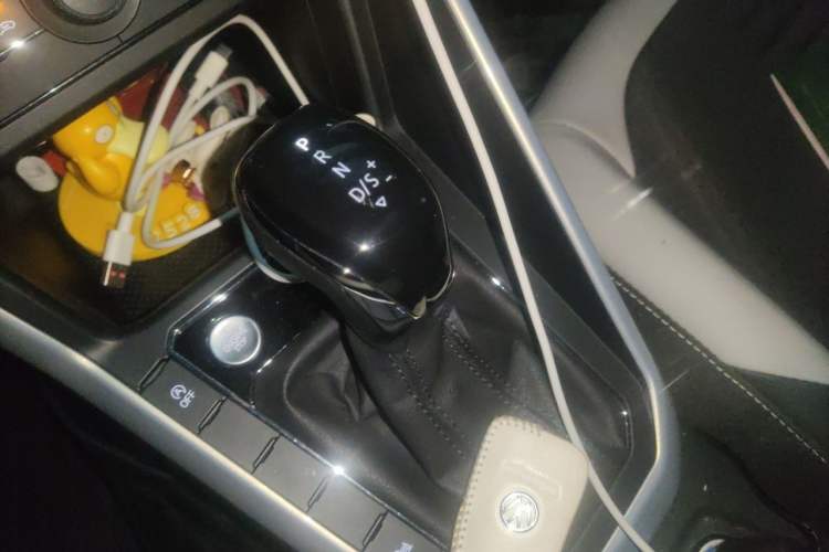 Used Volkswagen Polo 2021 Plus 1.5L Automatic Trendy Smart Luxury Edition Gear Lever