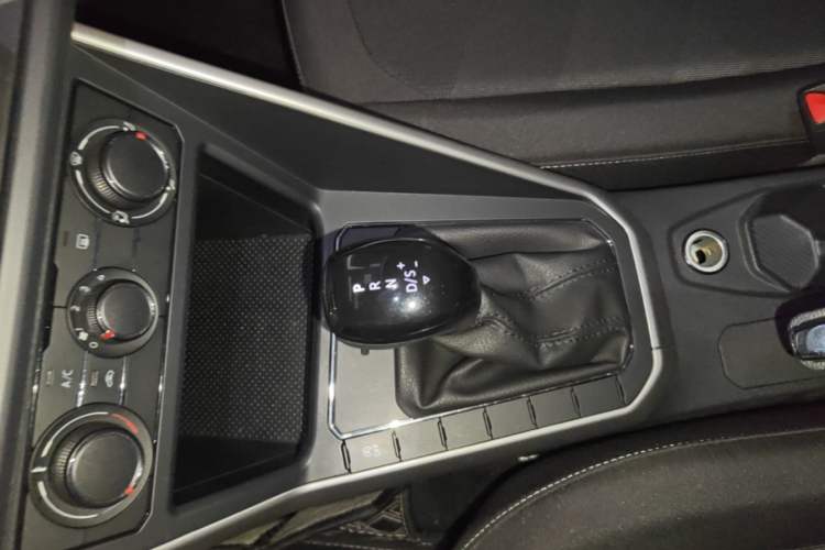 Used Volkswagen Polo 2021 Plus 1.5L Automatic Panoramic Enjoyment Edition Gear Lever