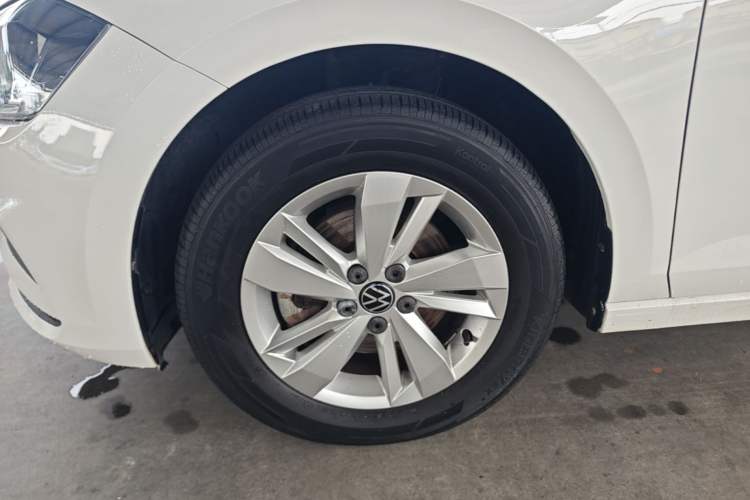 Used Volkswagen Polo 2021 Plus 1.5L Automatic Panoramic Enjoyment Edition Left Front Wheel Hub