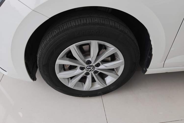 Used Volkswagen Polo 2021 Plus 1.5L Automatic Colorful Tech Edition Left Front Wheel Hub