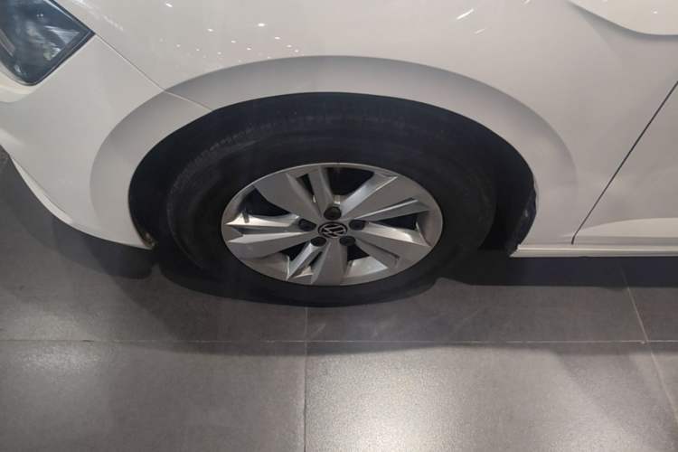 Used Volkswagen Polo 2021 Plus 1.5L Automatic Panoramic Enjoyment Edition Left Front Wheel Hub