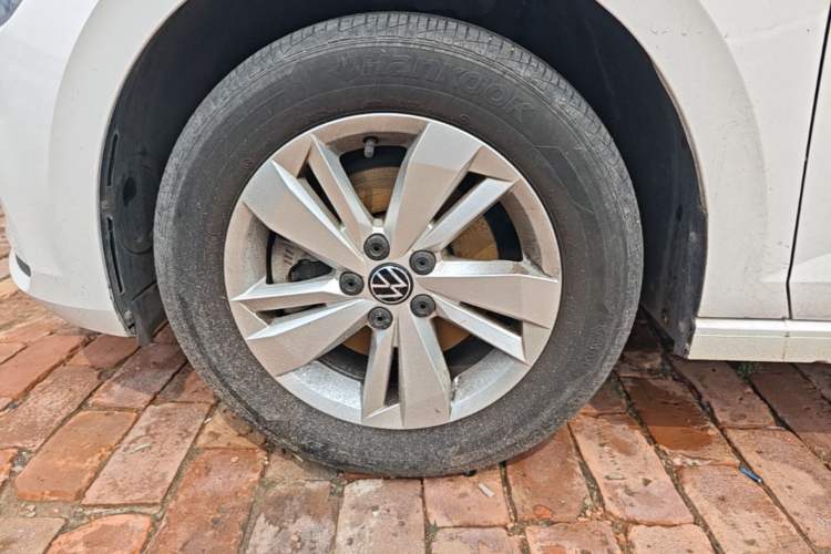 Used Volkswagen Polo 2021 Plus 1.5L Automatic Panoramic Enjoyment Edition Left Front Wheel Hub