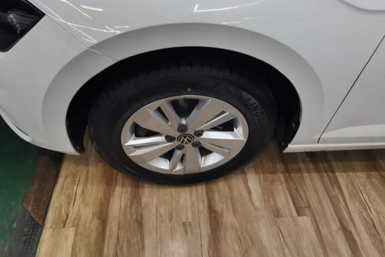 Used Volkswagen Polo 2021 Plus 1.5L Automatic Panoramic Enjoyment Edition Left Front Wheel Hub