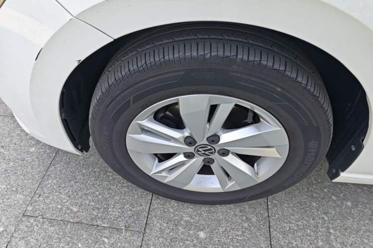 Used Volkswagen Polo 2021 Plus 1.5L Automatic Panoramic Enjoyment Edition Left Front Wheel Hub