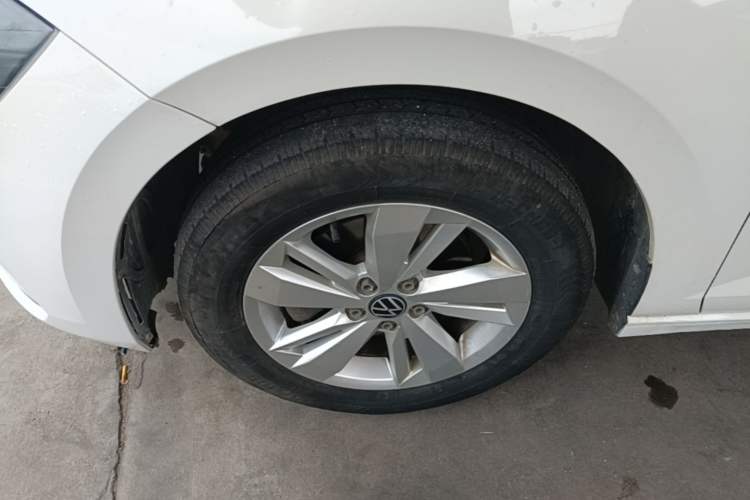 Used Volkswagen Polo 2021 Plus 1.5L Automatic Panoramic Enjoyment Edition Left Front Wheel Hub