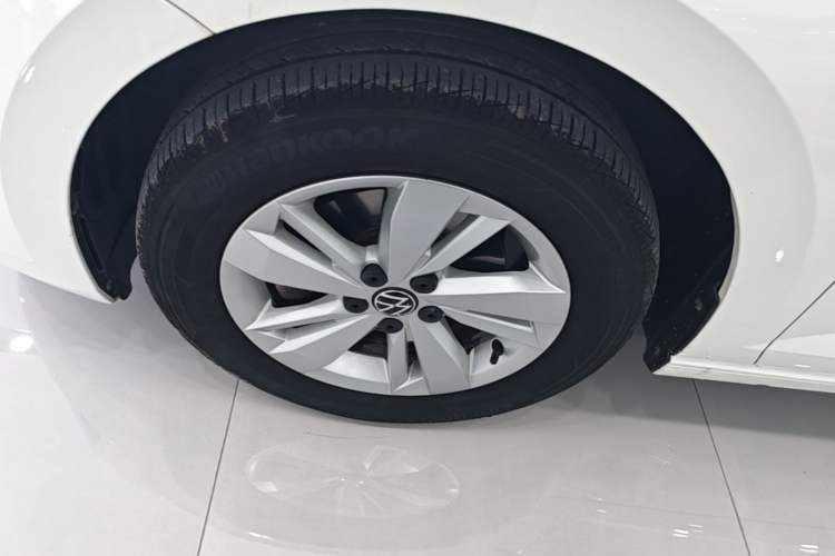 Used Volkswagen Polo 2021 Plus 1.5L Automatic Panoramic Enjoyment Edition Left Front Wheel Hub