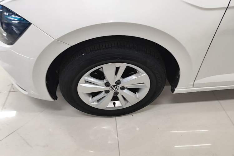 Used Volkswagen Polo 2021 Plus 1.5L Automatic Panoramic Enjoyment Edition Left Front Wheel Hub