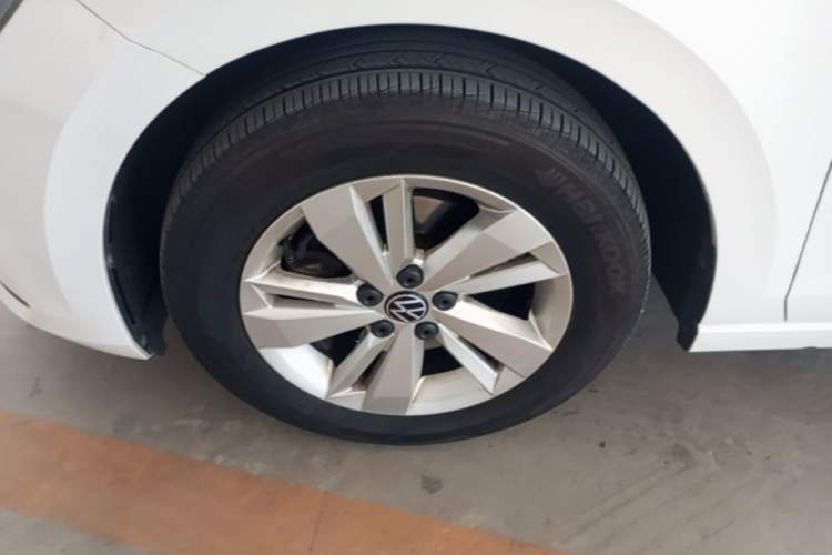 Used Volkswagen Polo 2021 Plus 1.5L Automatic Panoramic Enjoyment Edition Left Front Wheel Hub