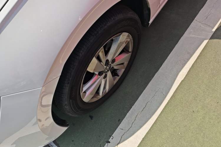 Used Volkswagen Polo 2021 Plus 1.5L Automatic Panoramic Enjoyment Edition Left Front Wheel Hub