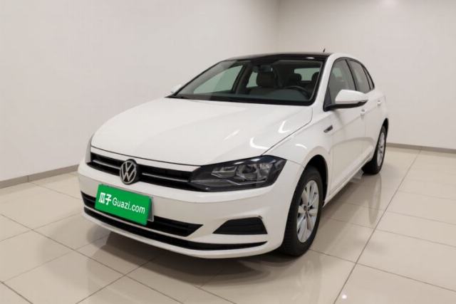Ojetý Volkswagen Polo 2021 Plus 1.5L Automatic Colorful Tech Edition
