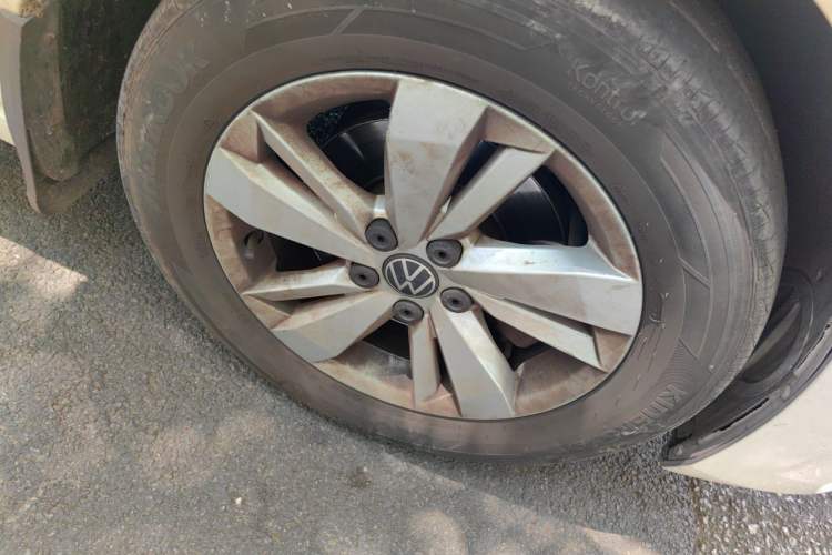 Used Volkswagen Polo 2021 Plus 1.5L Automatic Panoramic Enjoyment Edition Right Front Wheel Hub