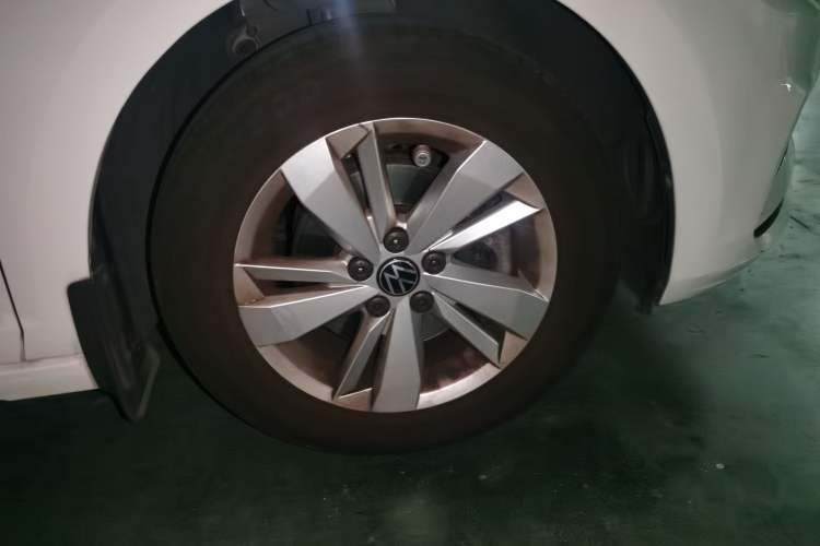 Used Volkswagen Polo 2021 Plus 1.5L Automatic Panoramic Enjoyment Edition Right Front Wheel Hub