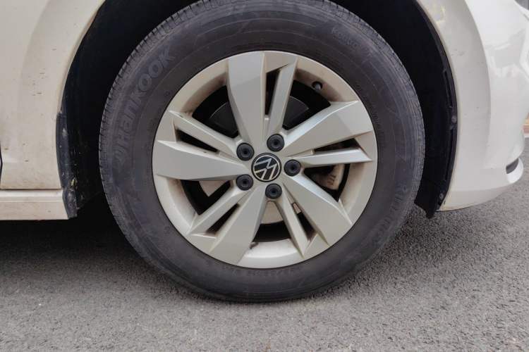 Used Volkswagen Polo 2021 Plus 1.5L Automatic Panoramic Enjoyment Edition Right Front Wheel Hub