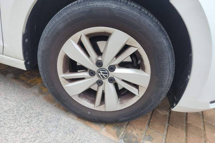 Used Volkswagen Polo 2021 Plus 1.5L Automatic Panoramic Enjoyment Edition Right Front Wheel Hub
