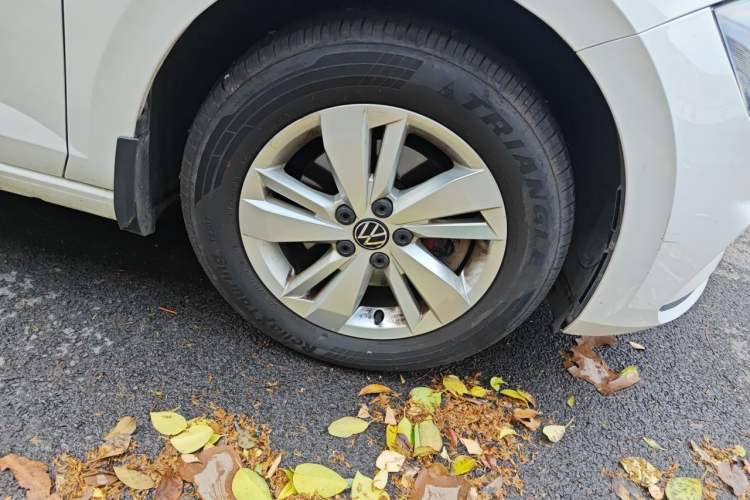 Used Volkswagen Polo 2021 Plus 1.5L Automatic Panoramic Enjoyment Edition Right Front Wheel Hub