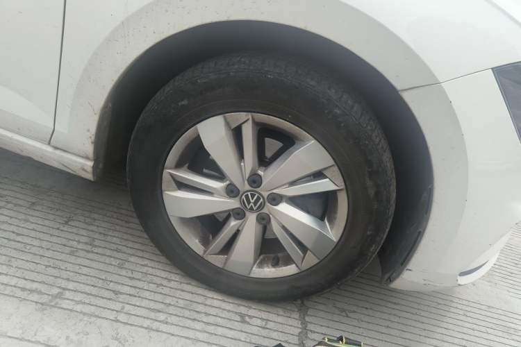 Used Volkswagen Polo 2021 Plus 1.5L Automatic Panoramic Enjoyment Edition Right Front Wheel Hub