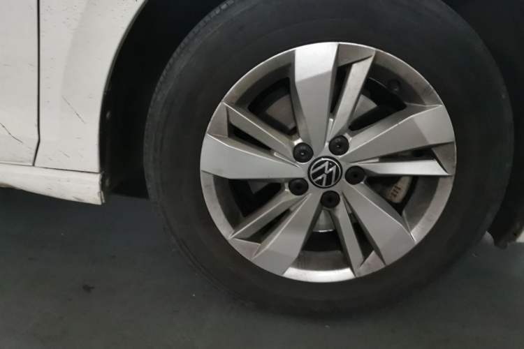 Used Volkswagen Polo 2021 Plus 1.5L Automatic Panoramic Enjoyment Edition Right Front Wheel Hub