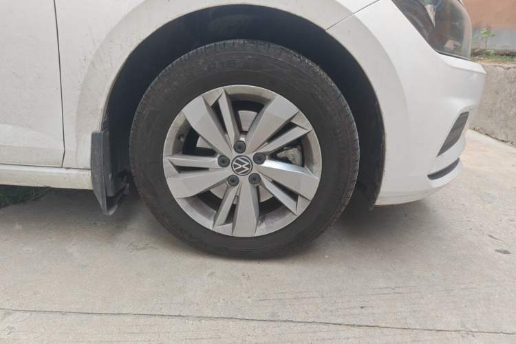 Used Volkswagen Polo 2021 Plus 1.5L Automatic Panoramic Enjoyment Edition Right Front Wheel Hub