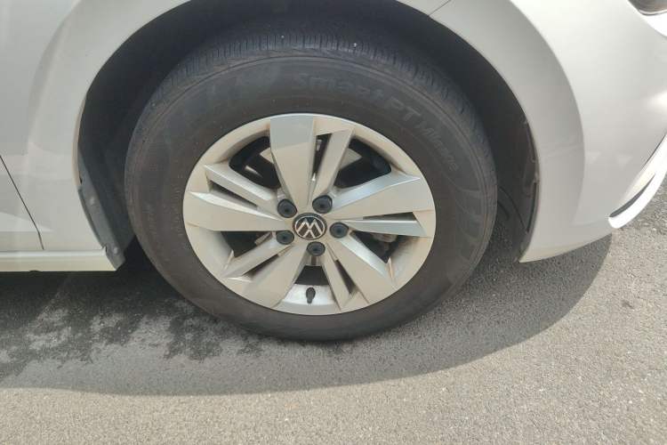 Used Volkswagen Polo 2021 Plus 1.5L Automatic Panoramic Enjoyment Edition Right Front Wheel Hub