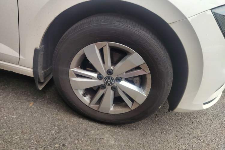 Used Volkswagen Polo 2021 Plus 1.5L Automatic Panoramic Enjoyment Edition Right Front Wheel Hub
