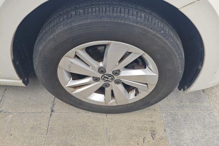 Used Volkswagen Polo 2021 Plus 1.5L Automatic Panoramic Enjoyment Edition Right Front Wheel Hub