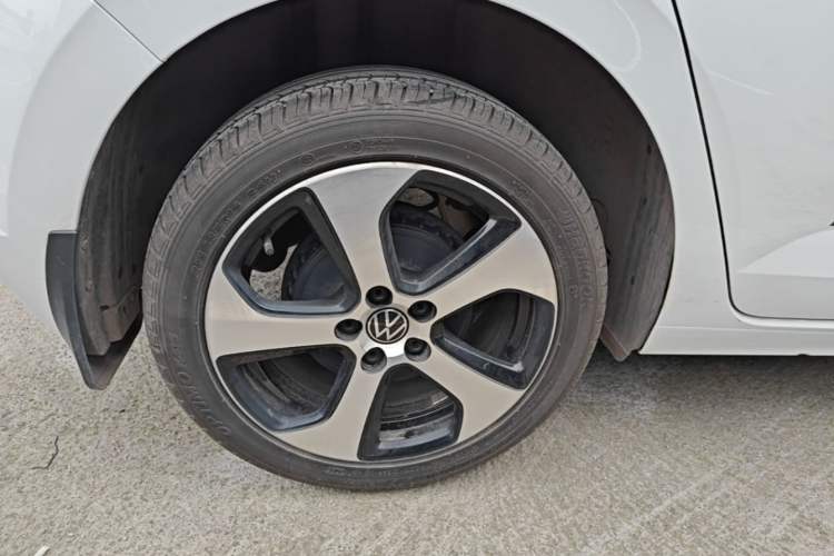 Used Volkswagen Polo 2021 Plus 1.5L Automatic Colorful Tech Edition Right Rear Wheel Hub