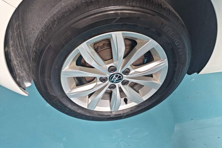 Used Volkswagen Polo 2021 Plus 1.5L Automatic Colorful Tech Edition Right Rear Wheel Hub