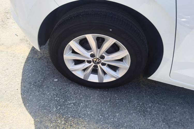 Used Volkswagen Polo 2021 Plus 1.5L Automatic Colorful Tech Edition Right Rear Wheel Hub